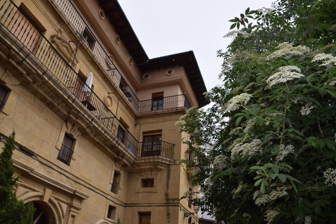 Apartamento Palacio de Las Sevillanas Haro Bagian luar foto